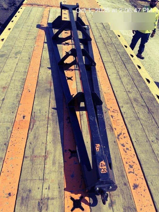2023 JLG 1001275853