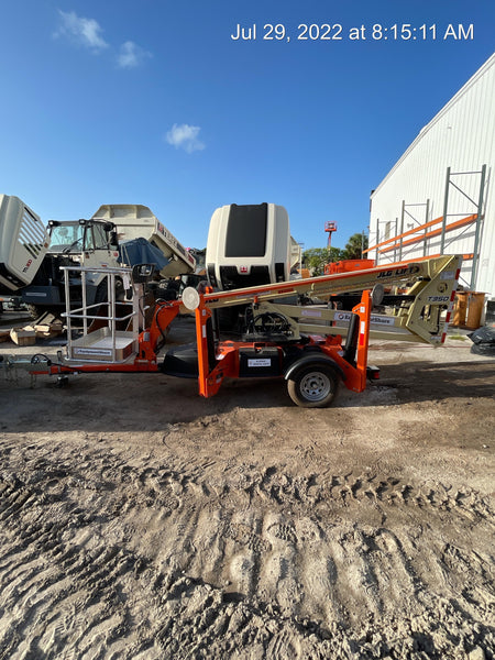 2022 JLG T350