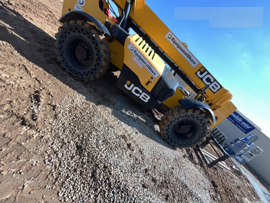 2020 JCB 509-42 Canopy, Solid Tires, Work Lights, Beacon, Aux Hydraulics, Back up Alarm, Lifting Eye, ES Decals