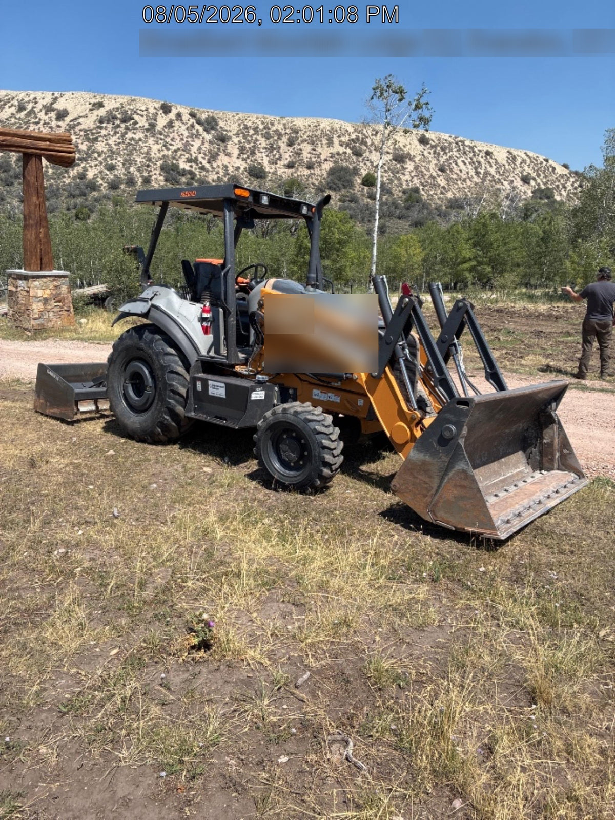 2023 CASE 570N EP