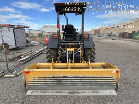 2022 Case 221F Cab/Heat/Air, CWK, Hydraulic Coupler, LED Worklights