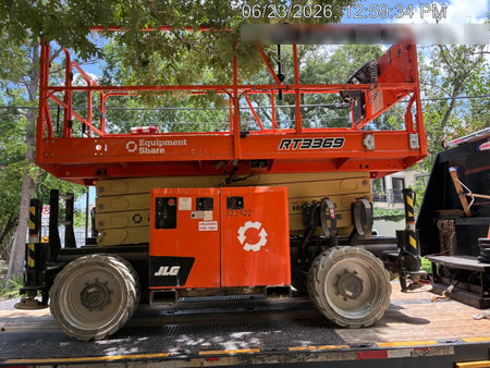 2023 JLG RT3369