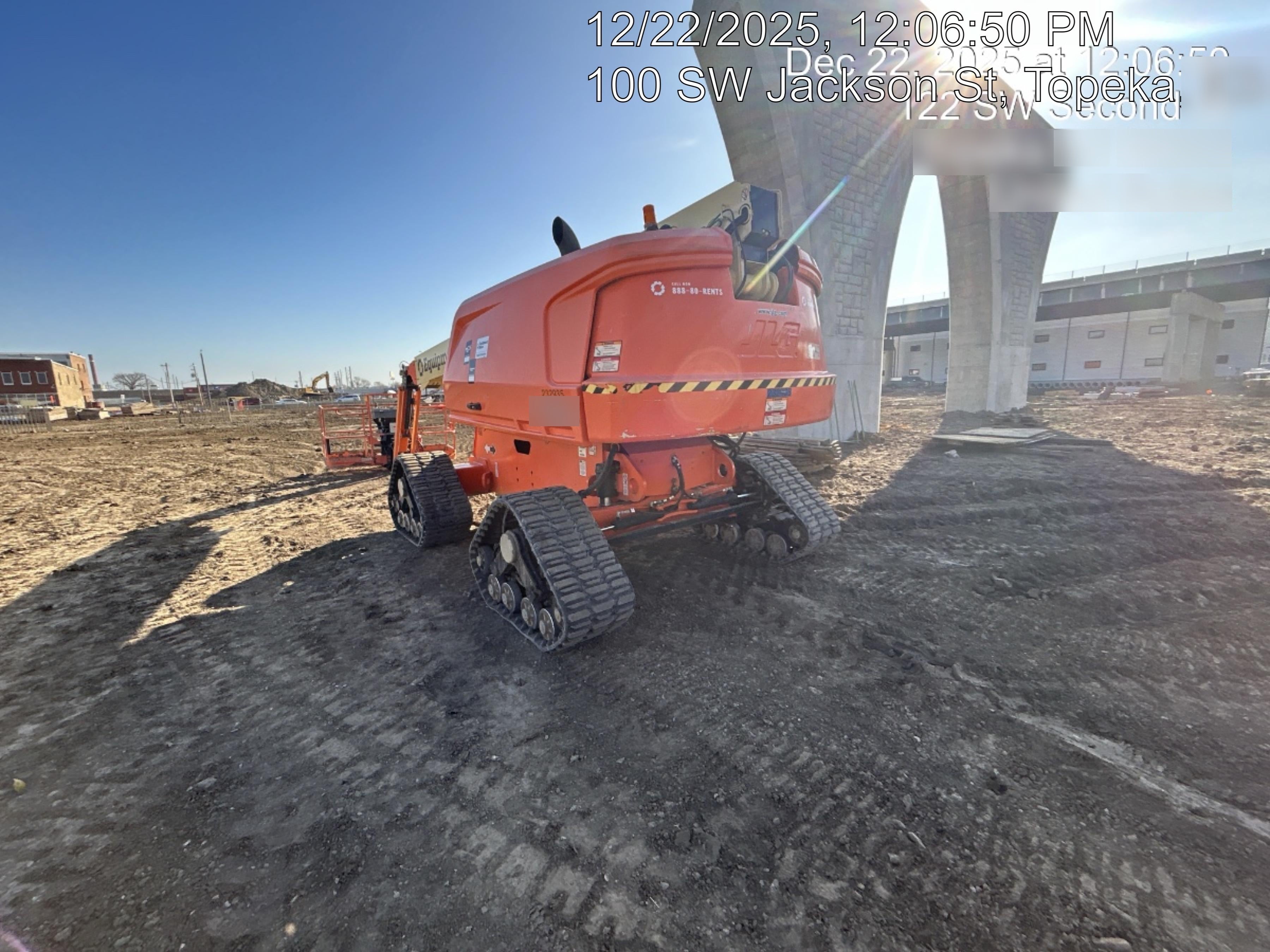 2022 JLG 660SJ Quad Track
