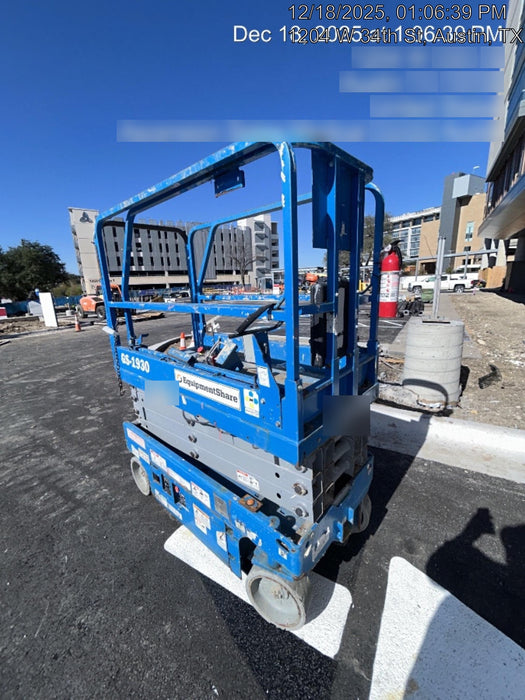 2019 Genie GS-1930 Fixed rails with chain Entry