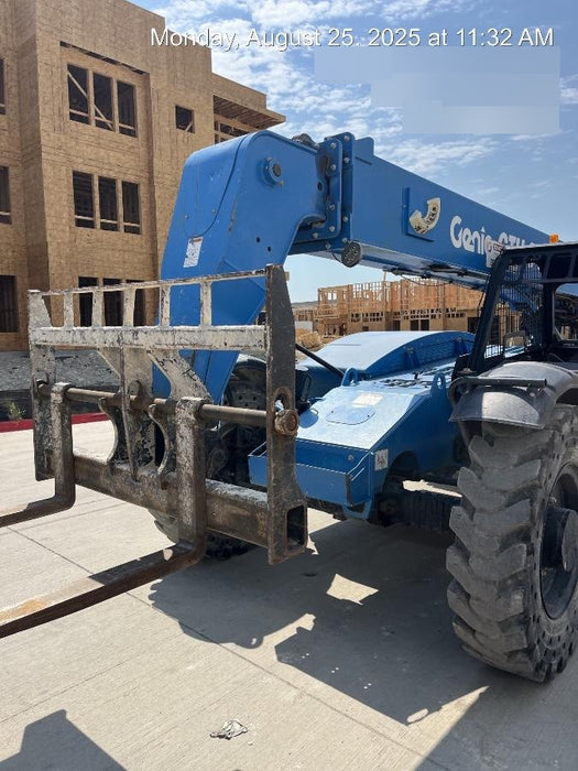 2018 Genie GTH-844 GTH-844 w/Open ROPS, Solid Tires, beacon/work lights, 60" carriage/forks