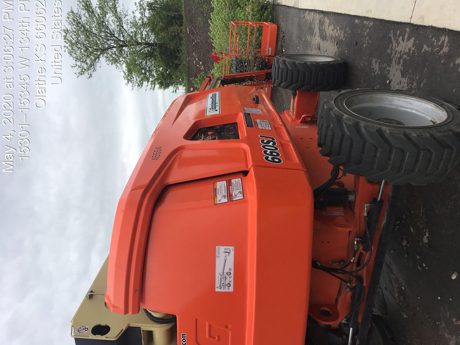 2019 JLG 660SJ