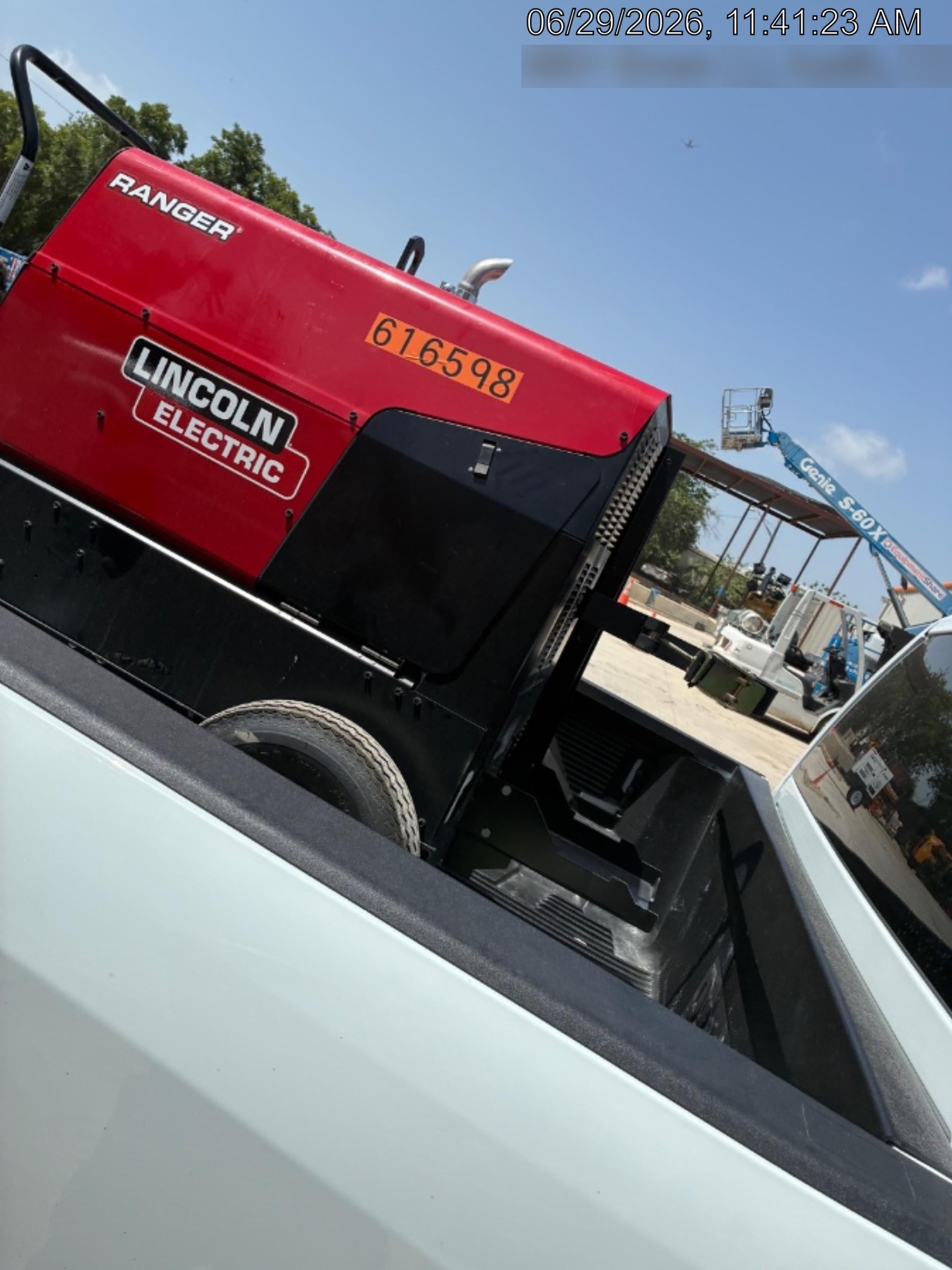 2025 LINCOLN ELECTRIC Ranger 305 LPG