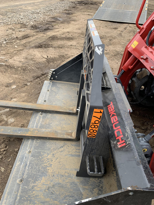 2021 PALADIN 48" Pallet Forks - Paladin