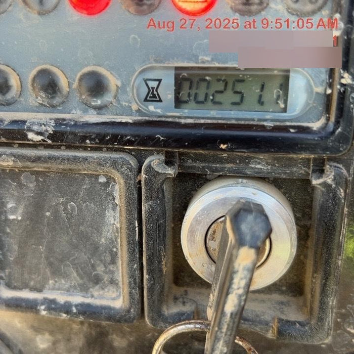 2021 VAC-TRON LP573XDT