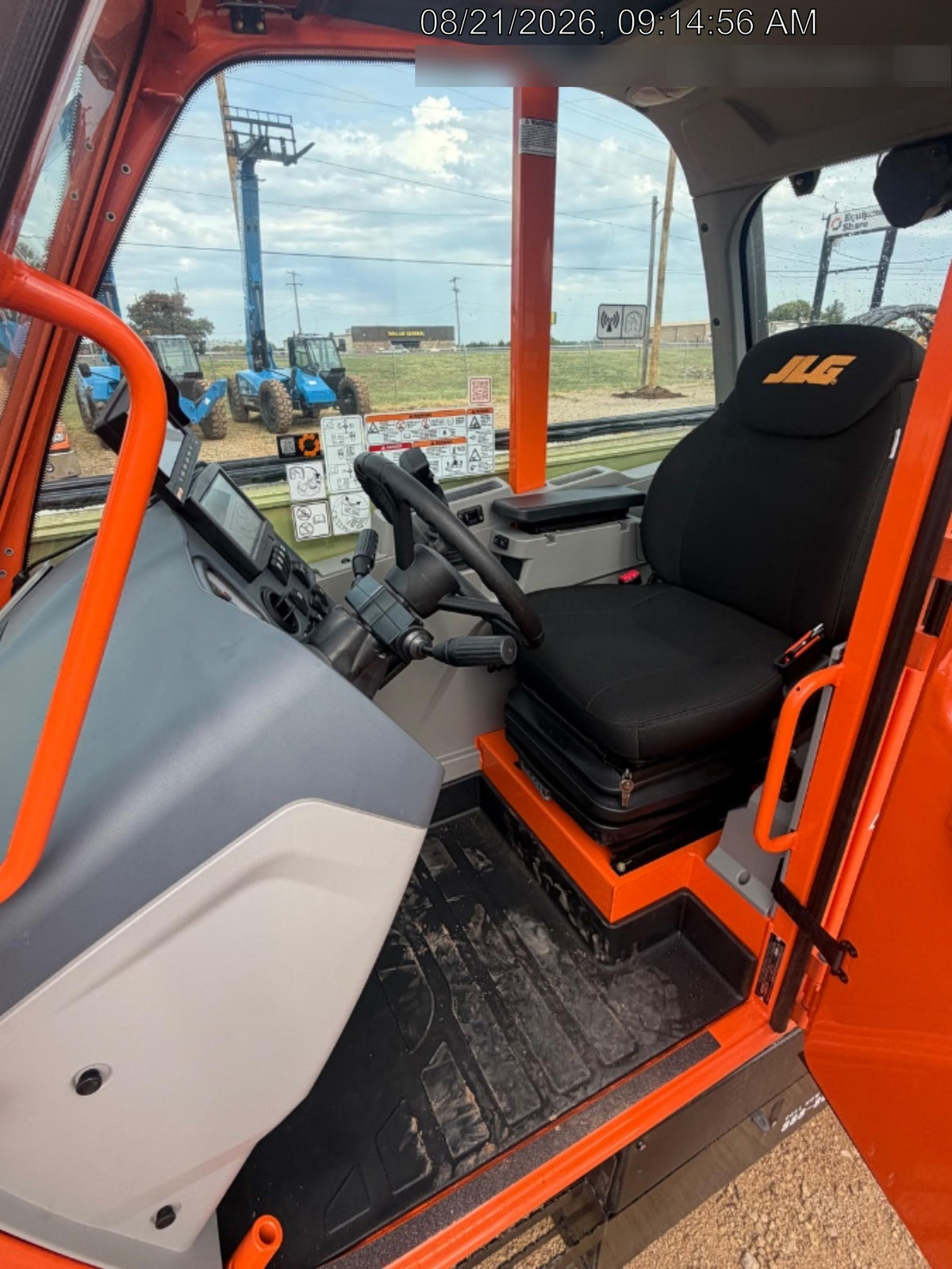 2026 JLG 1732