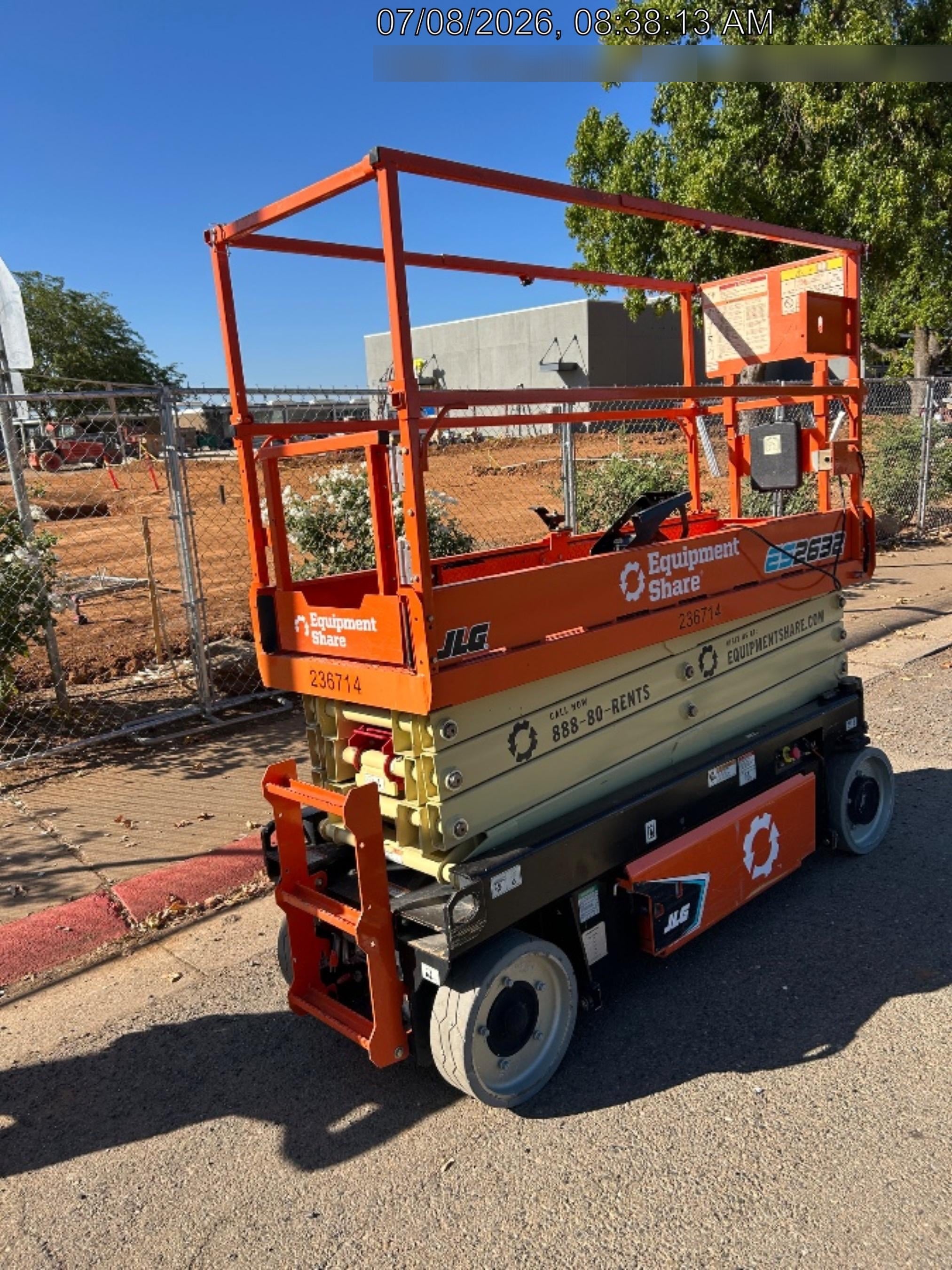 2022 JLG ES2632