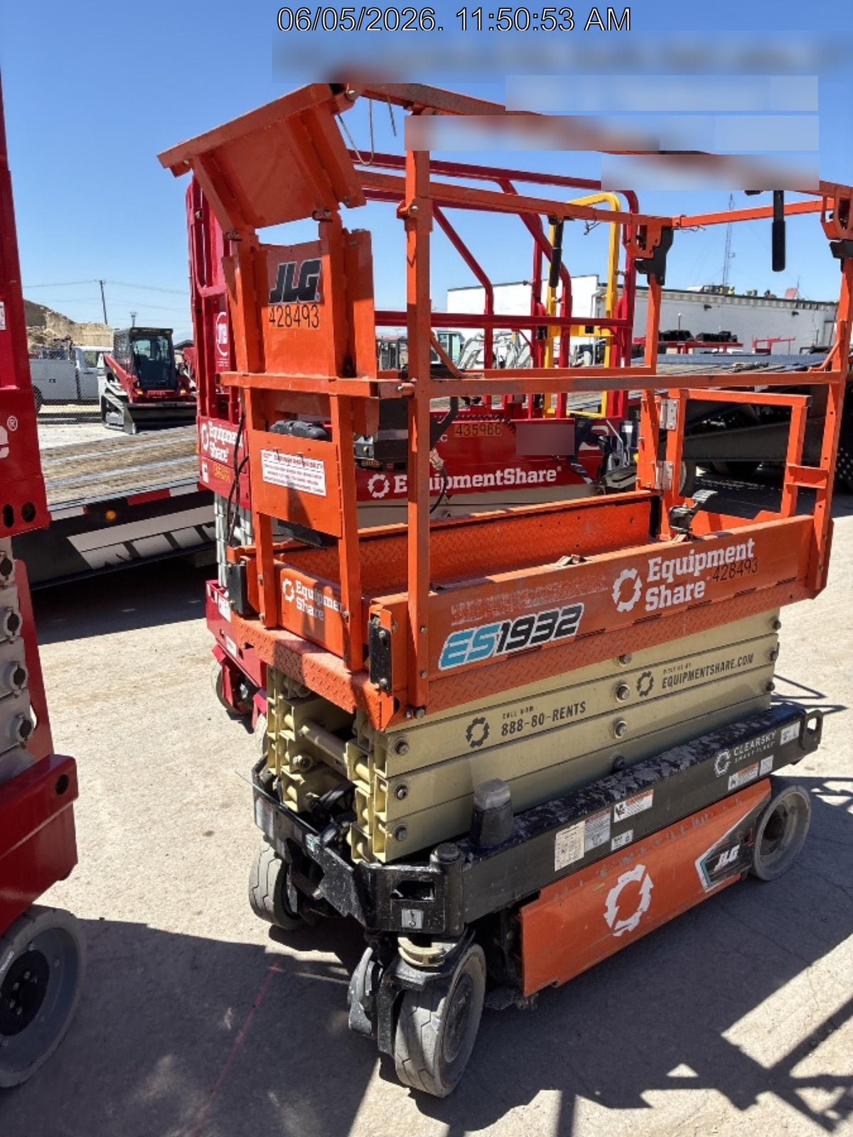 2024 JLG ES1932