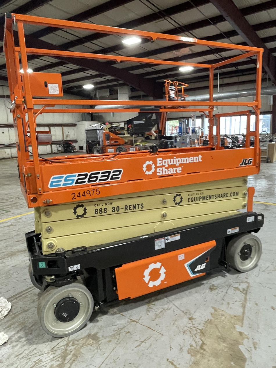 2022 JLG ES2632