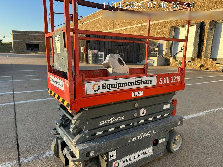 2017 Skyjack SJIII-3219 Skyjack SJ3219 Scissor Lift