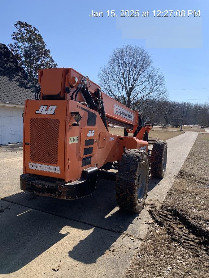 2020 Skytrak 8042 74 Hp, FF Tires, Work Lights, Beacon, Aux Hydraulics, Back up Alarm, Lifting Eye, ES Decals