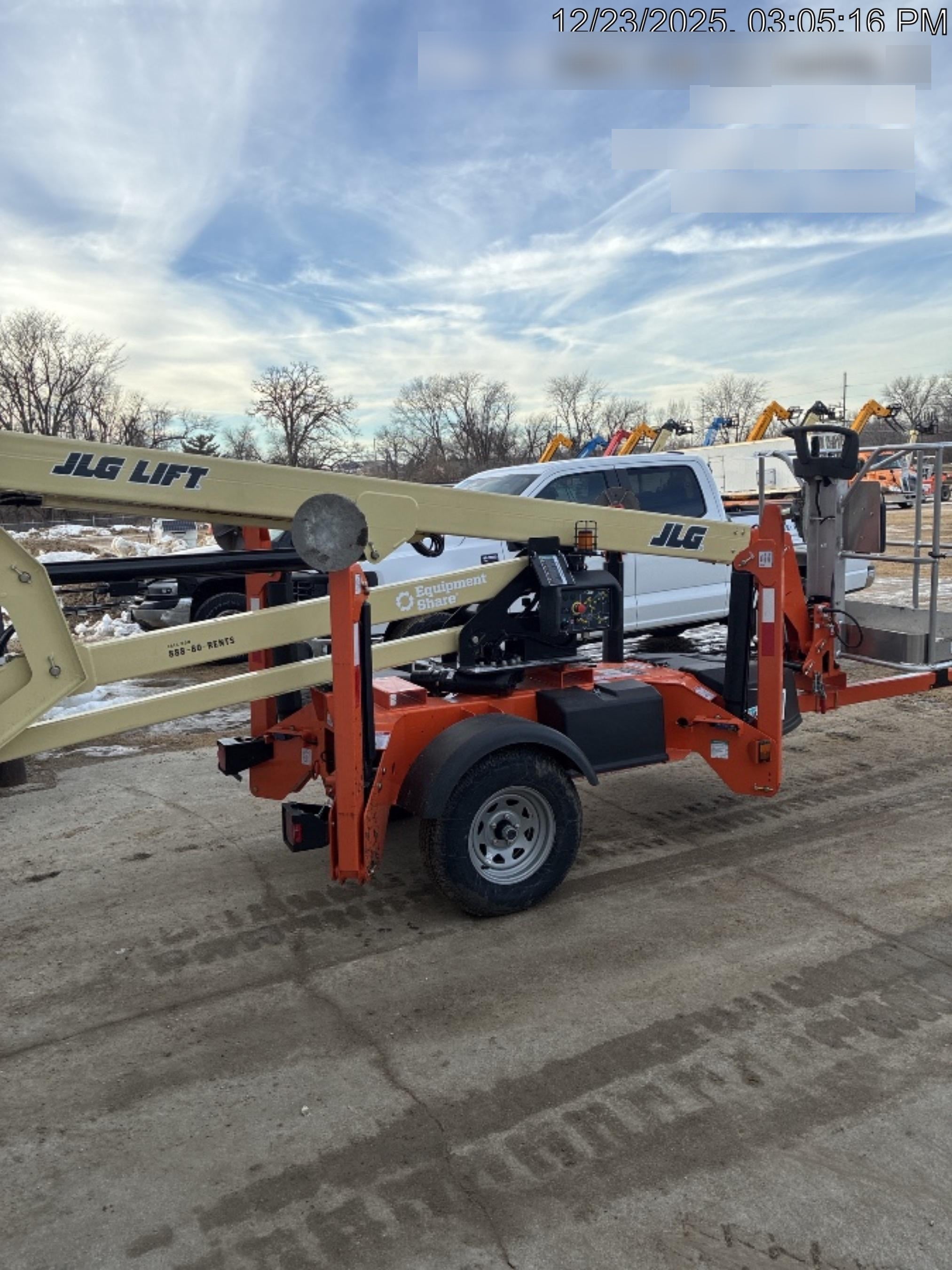 2025 JLG ET350