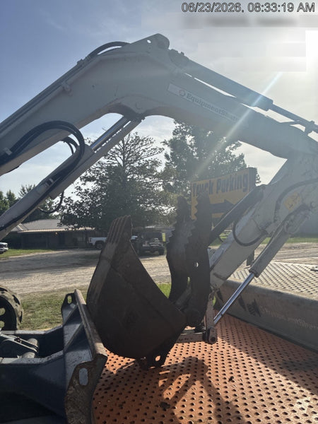2022 TAKEUCHI TB250-2R