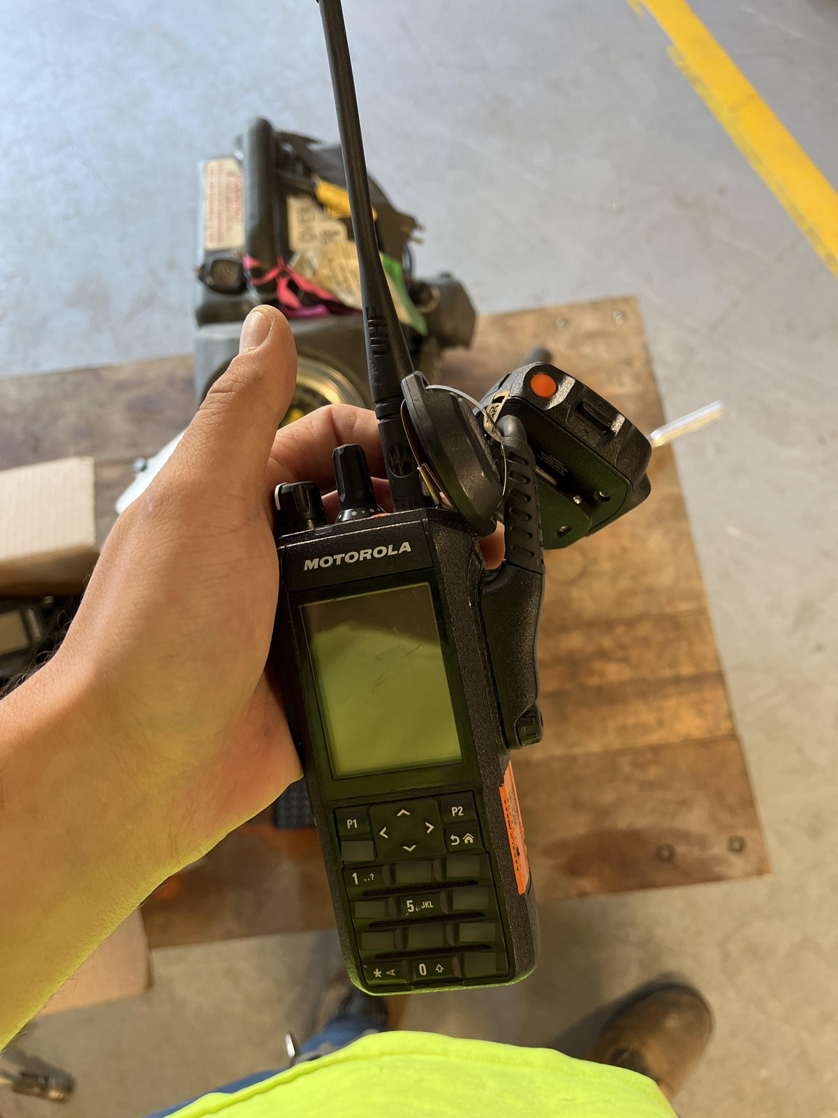 2024 MOTOROLA R7 DISPLAY