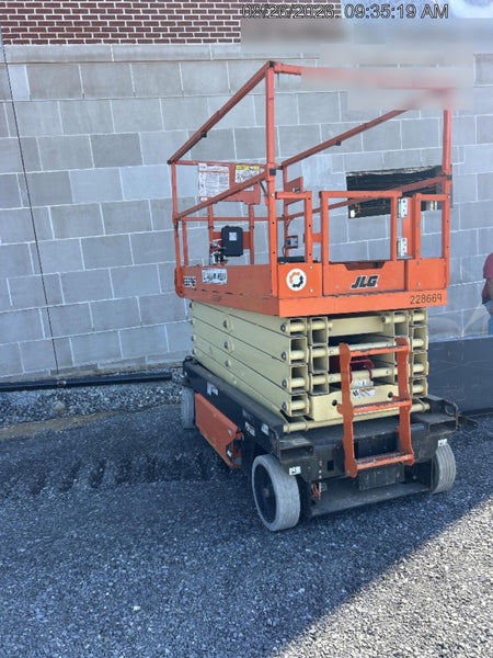 2022 JLG R3246