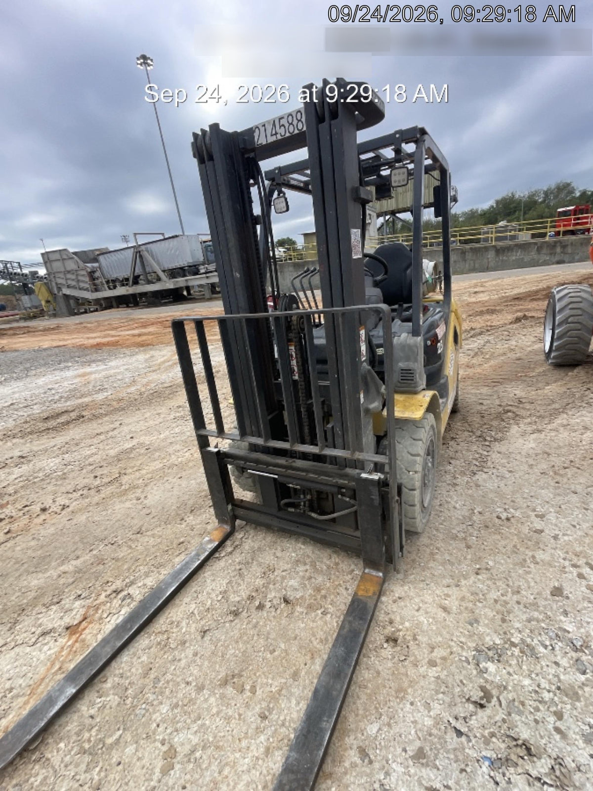 2022 KOMATSU FG25T-16