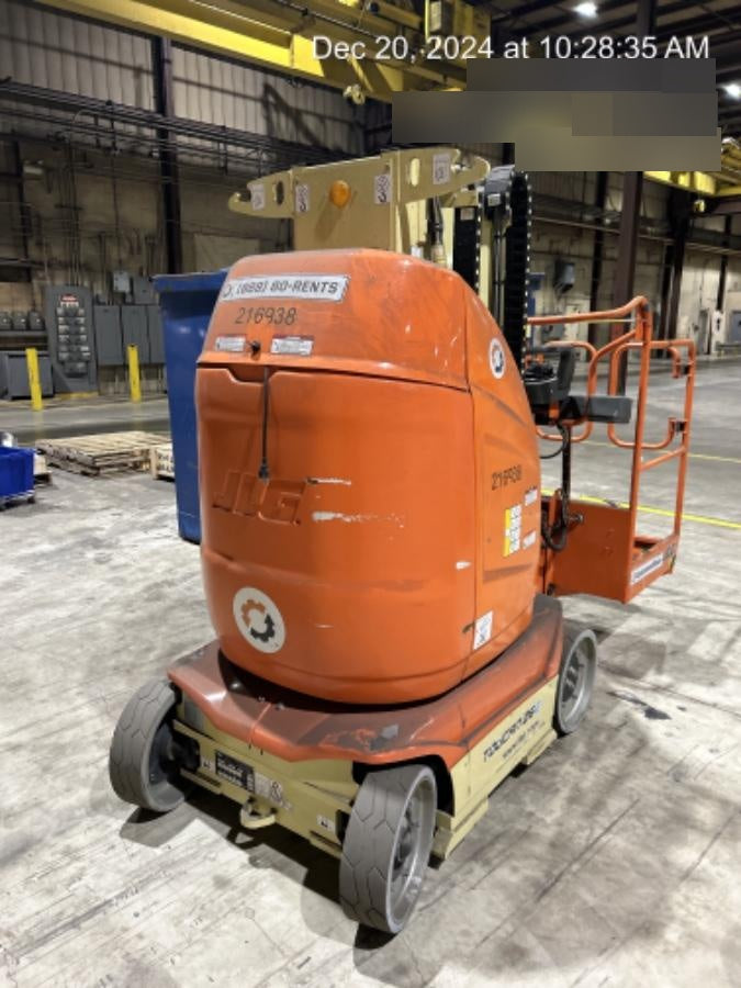 2022 JLG 26E