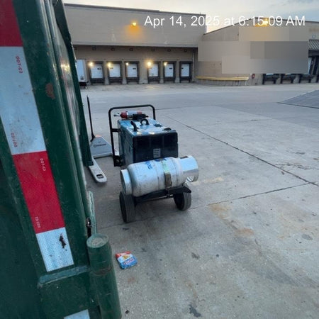 2019 Miller Electric BOBCAT 250 Standard w/Running Gear, Bracket, Hose