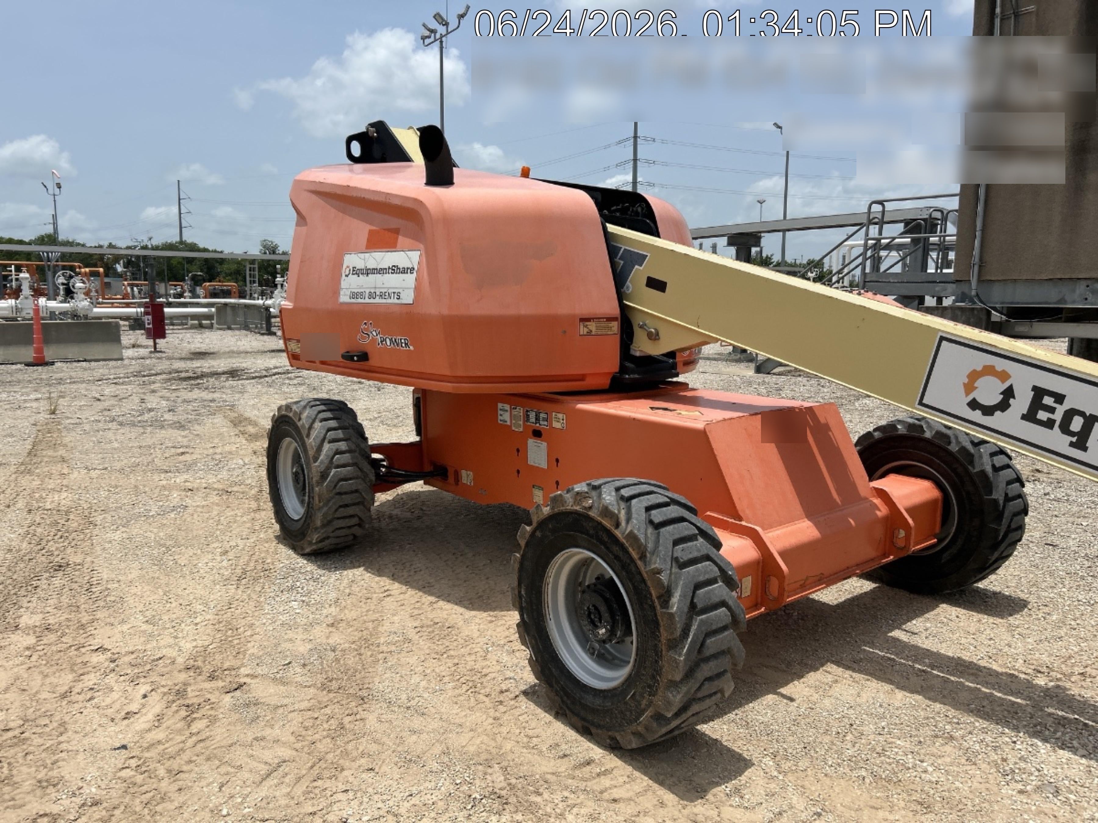 2019 JLG 400S