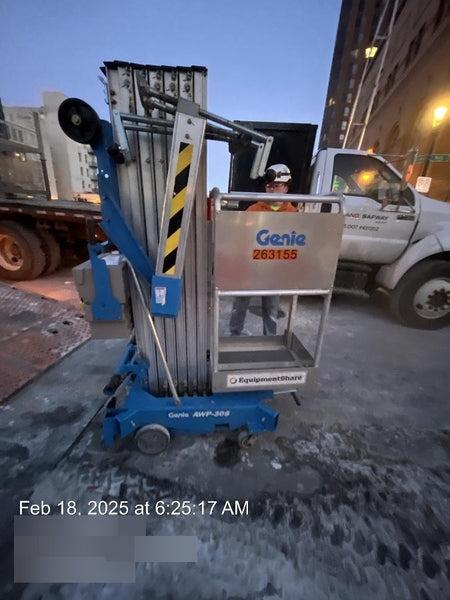2022 GENIE AWP-30S DC
