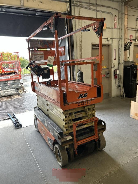2022 JLG ES1932