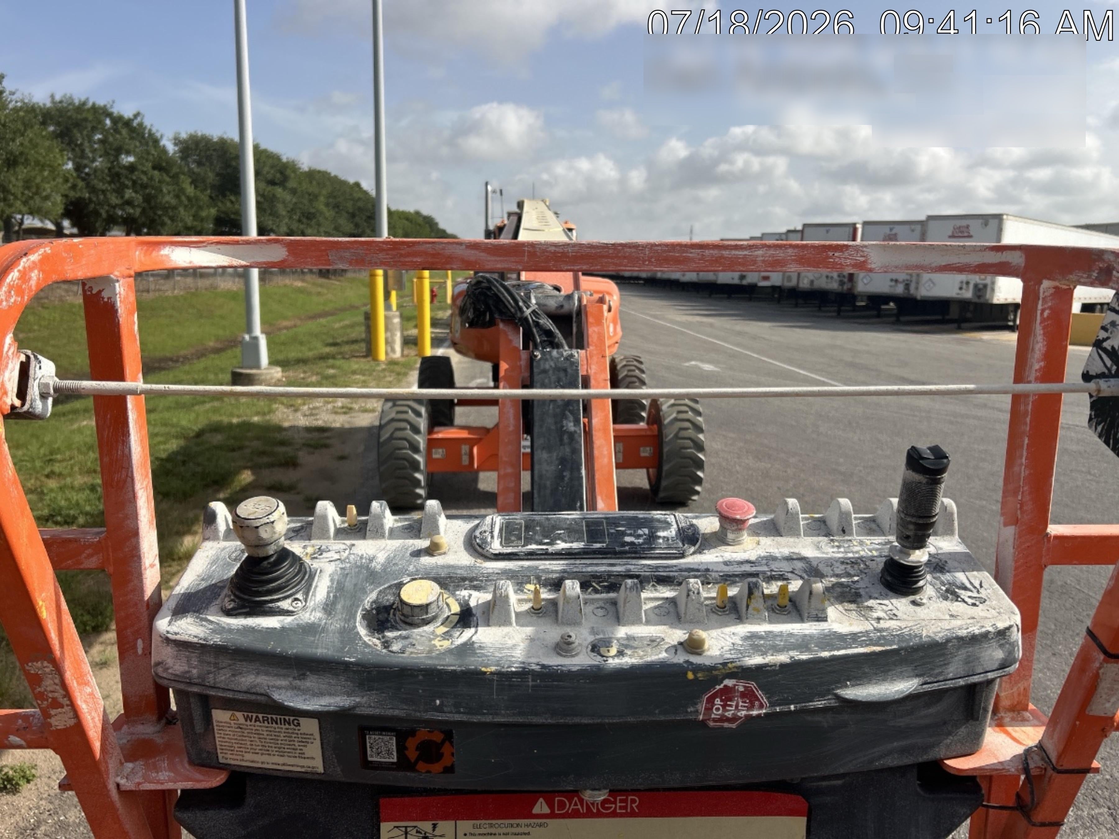 2022 JLG EC600SJ
