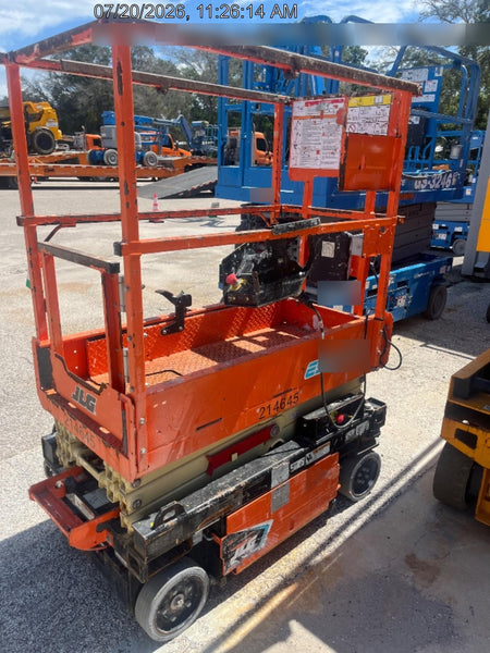 2022 JLG ES1330L