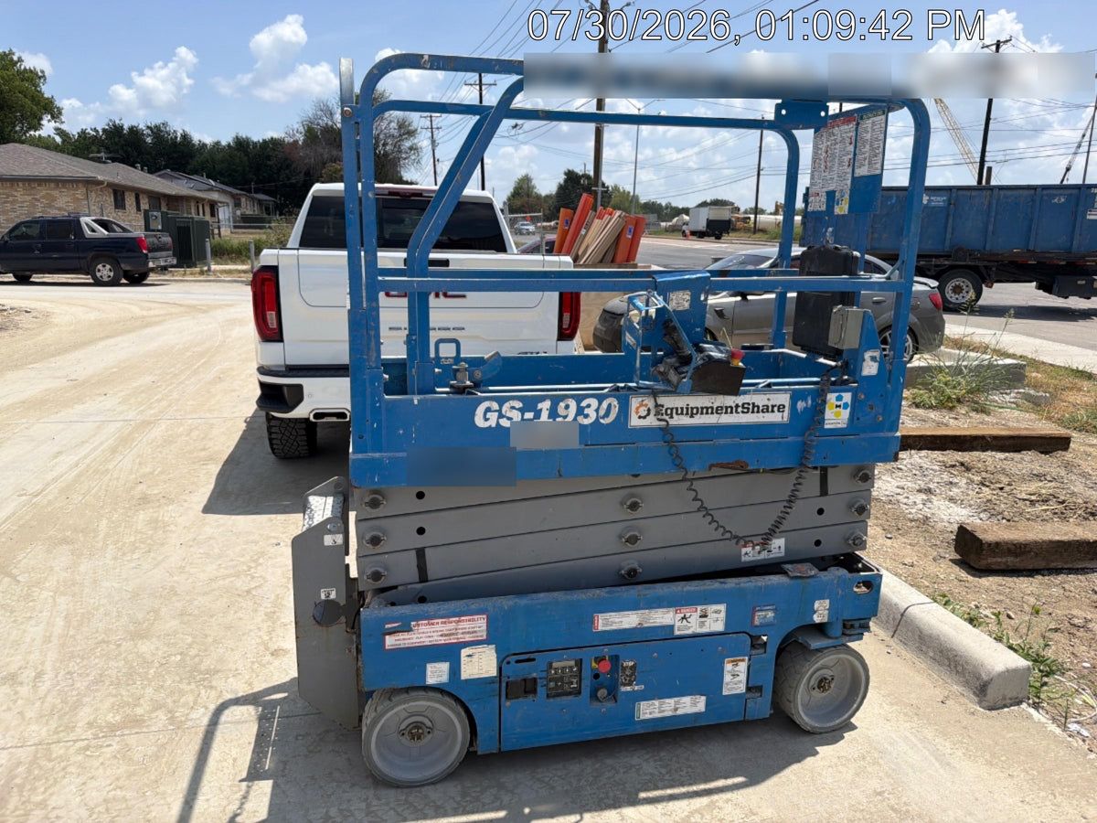 2019 Genie GS-1930 Fixed Rails with Chain Entry