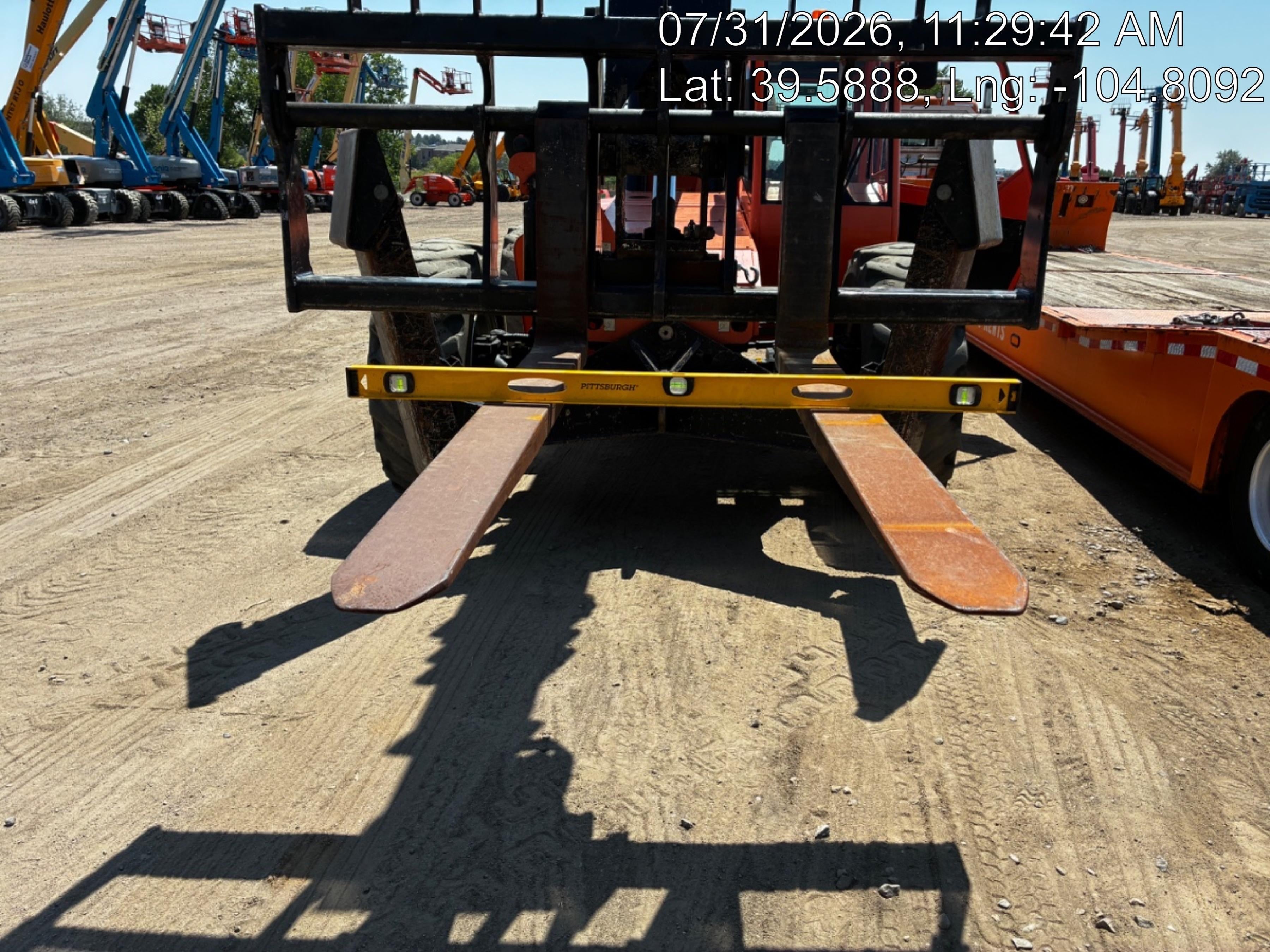 2018 Skytrak 10054 JLG Skytrak 10054, Solid Tires (shipping-Boss), CAB, Beacon and Work Light Package