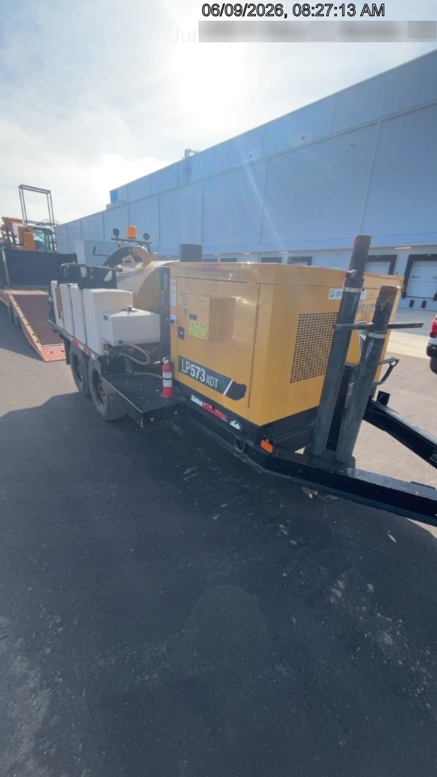 2022 Vac-Tron LP573XDT T4 Koehler Diesel Engine, 500 Gallon Debris Tank, x2 100 Gallon Water Tanks