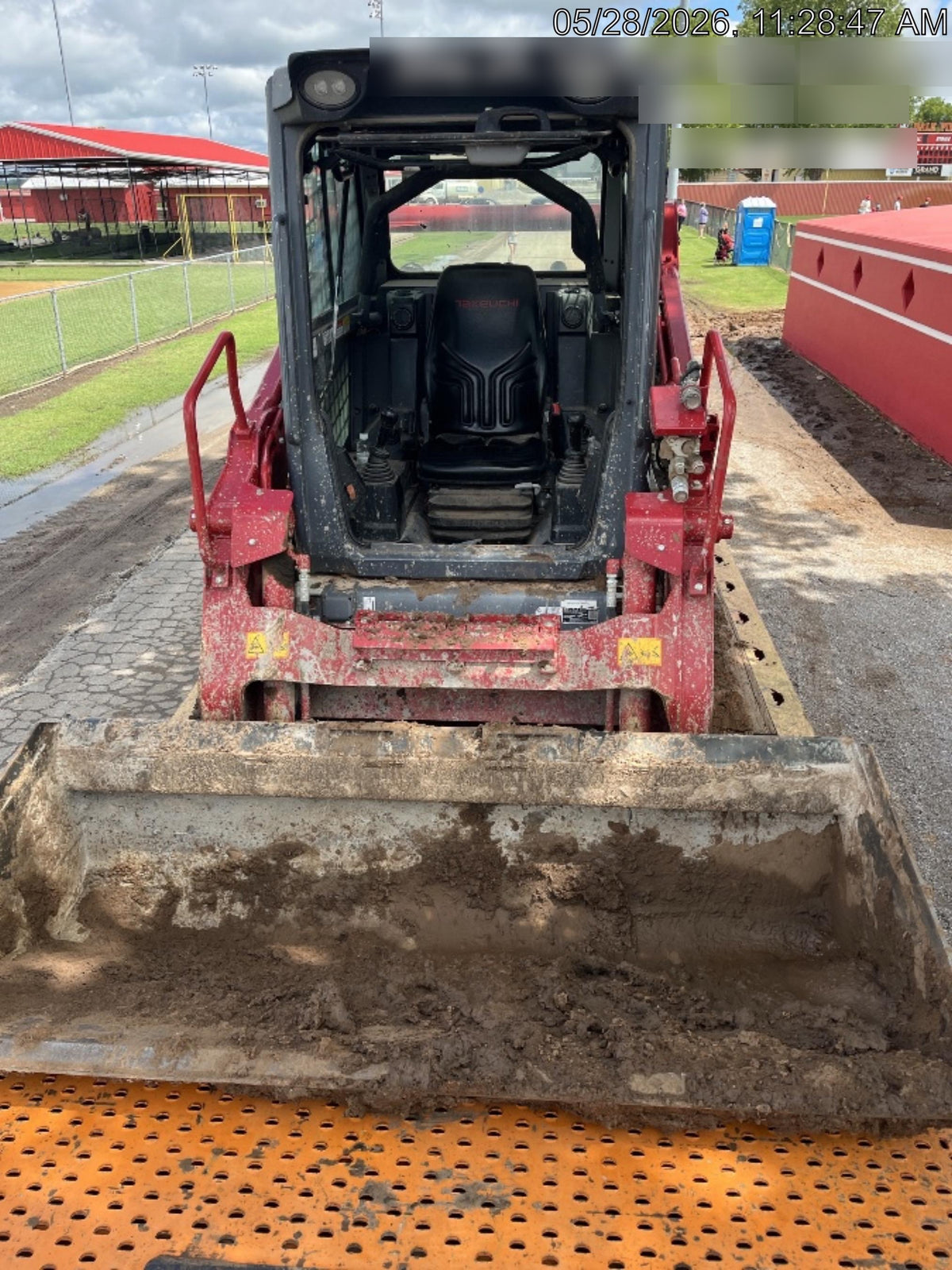 2024 TAKEUCHI TL10V2-CR