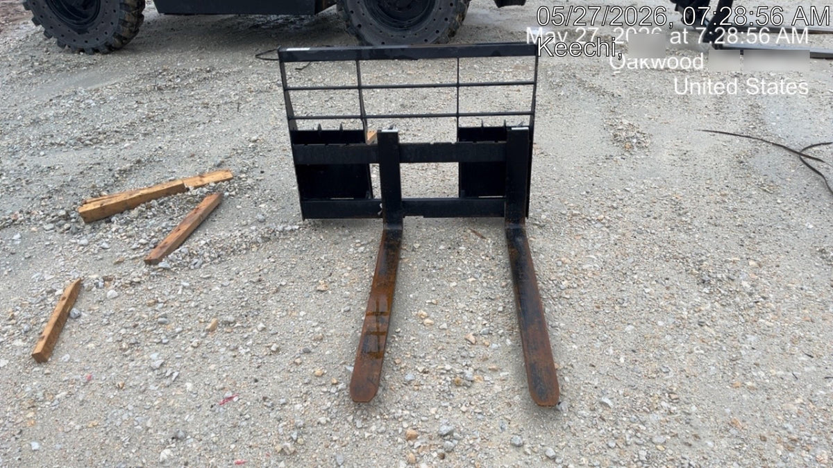 2026 ARROW MATERIAL HANDLING 48" Pallet Forks - Arrow
