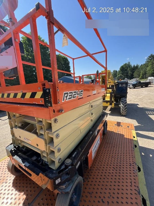 2021 JLG R3246