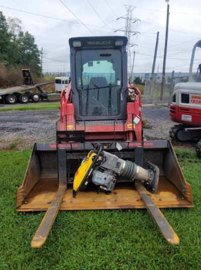 2021 TAKEUCHI 48" Pallet Forks - Takeuchi