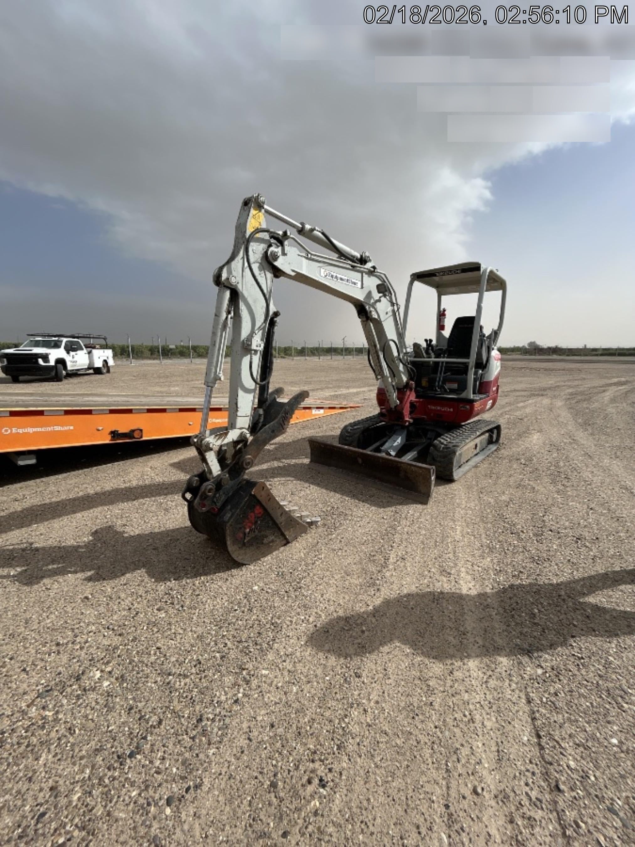 2025 TAKEUCHI 24" Bucket Takeuchi