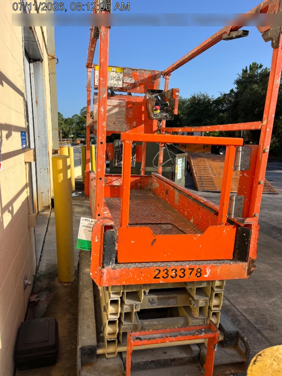 2022 JLG ES1932
