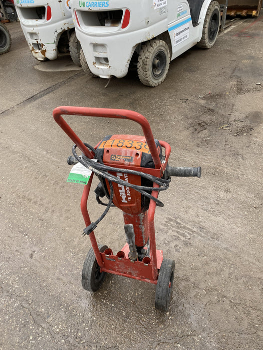 2020 HILTI TE 3000-AVR
