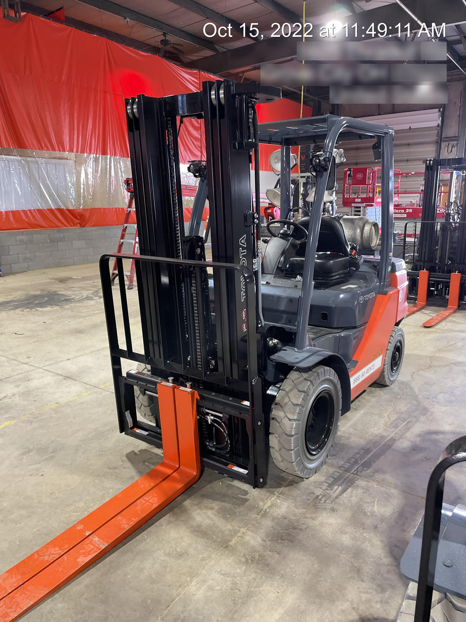 2022 TOYOTA 50-8FGU25