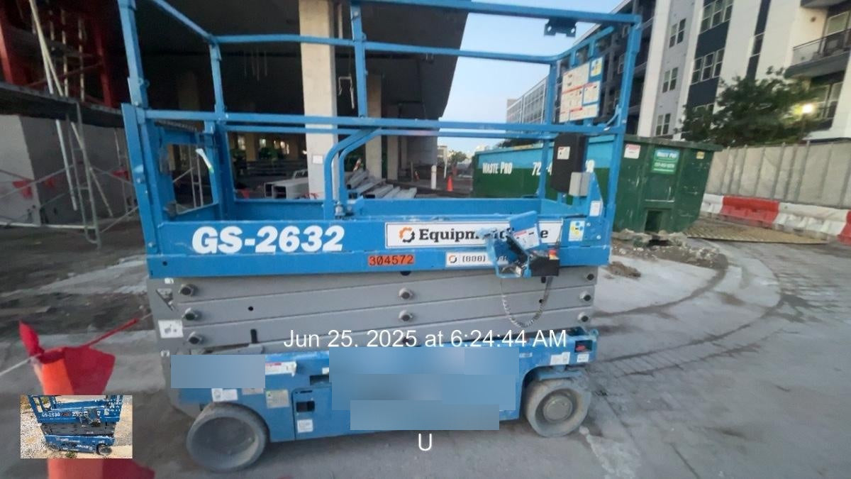 2023 GENIE GS-2632