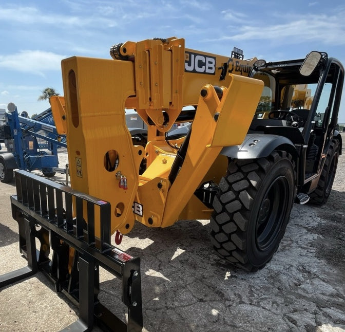 2024 JCB 510-56