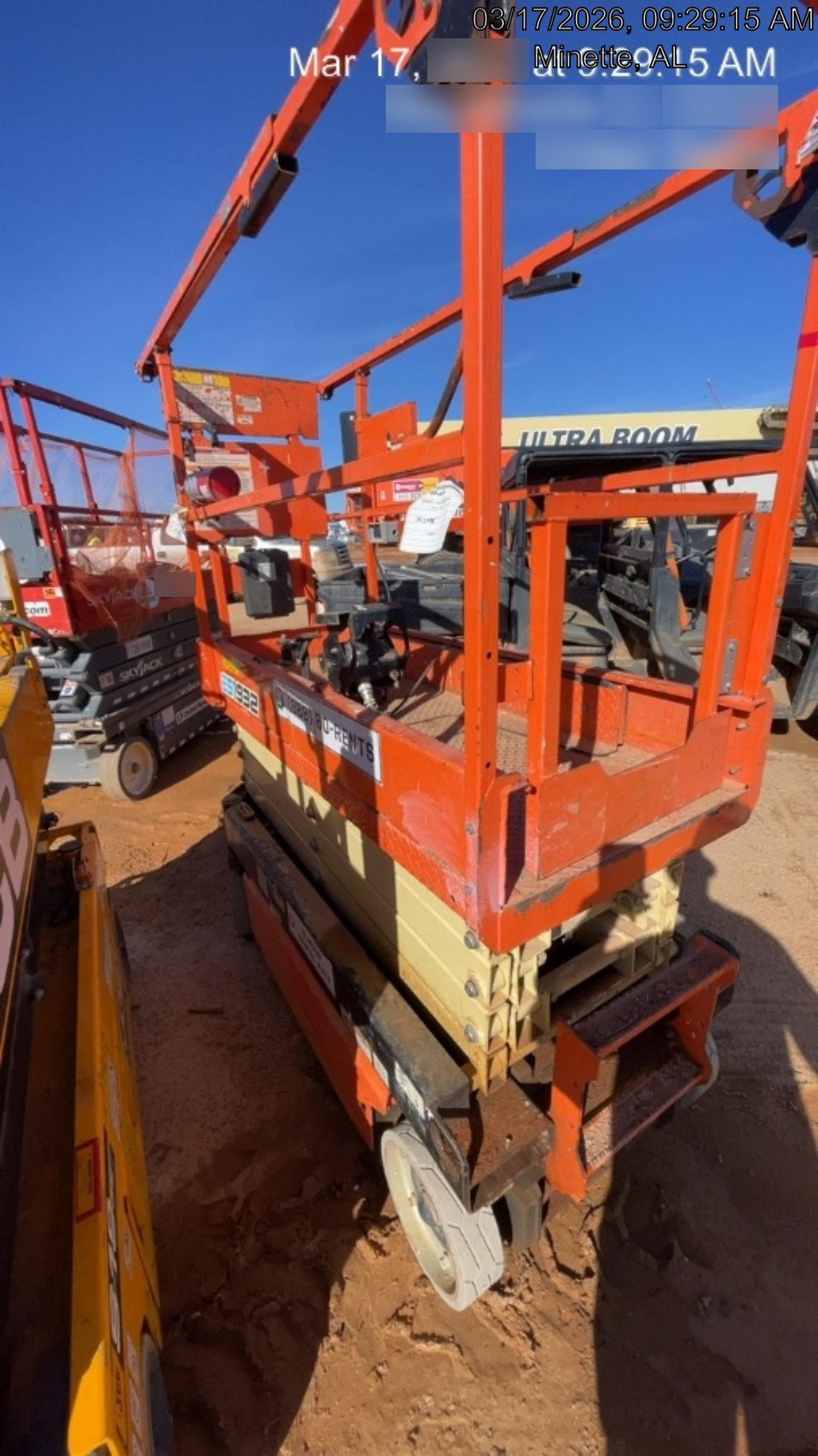 2021 JLG ES1932