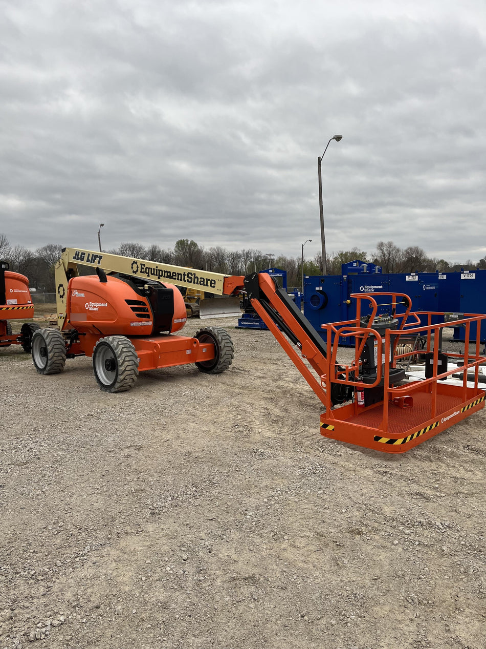 2023 JLG 600AJ