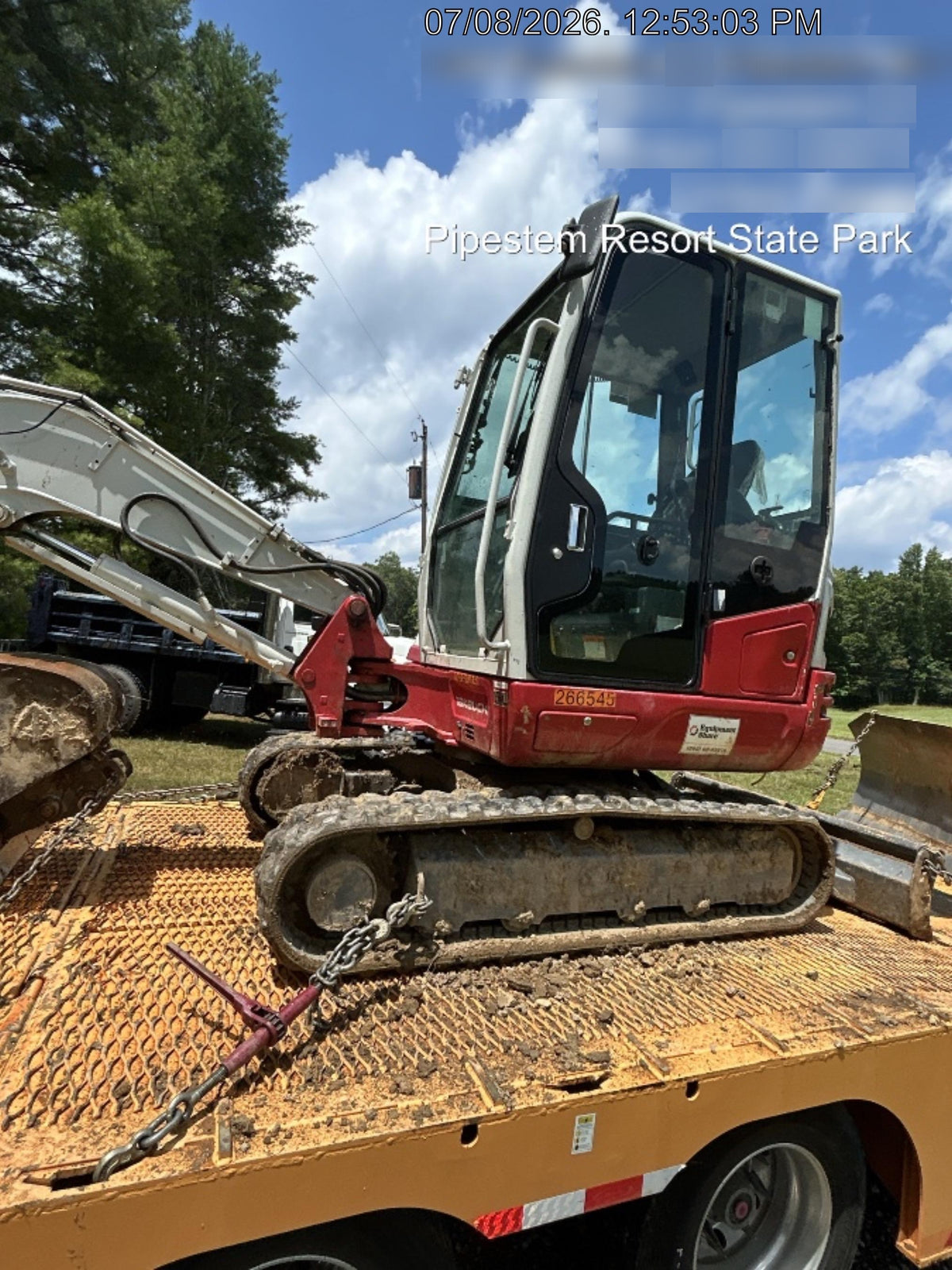 2022 TAKEUCHI TB235-2CR