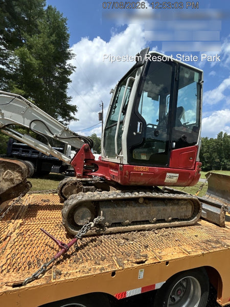 2022 TAKEUCHI TB235-2CR