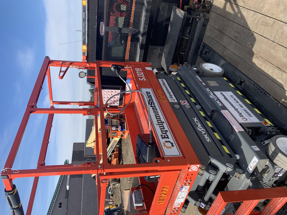 2020 Skyjack SJIII-3219 Solid NM Tires, Half height spring hinged entry gate, Dual Beacons, 800W Inverter