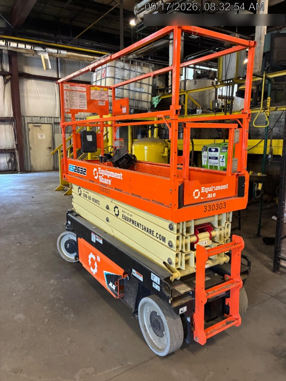 2023 JLG ES2632